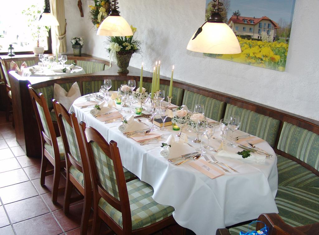 Hotel & Restaurant Dornweiler Hof Illertissen Bagian luar foto