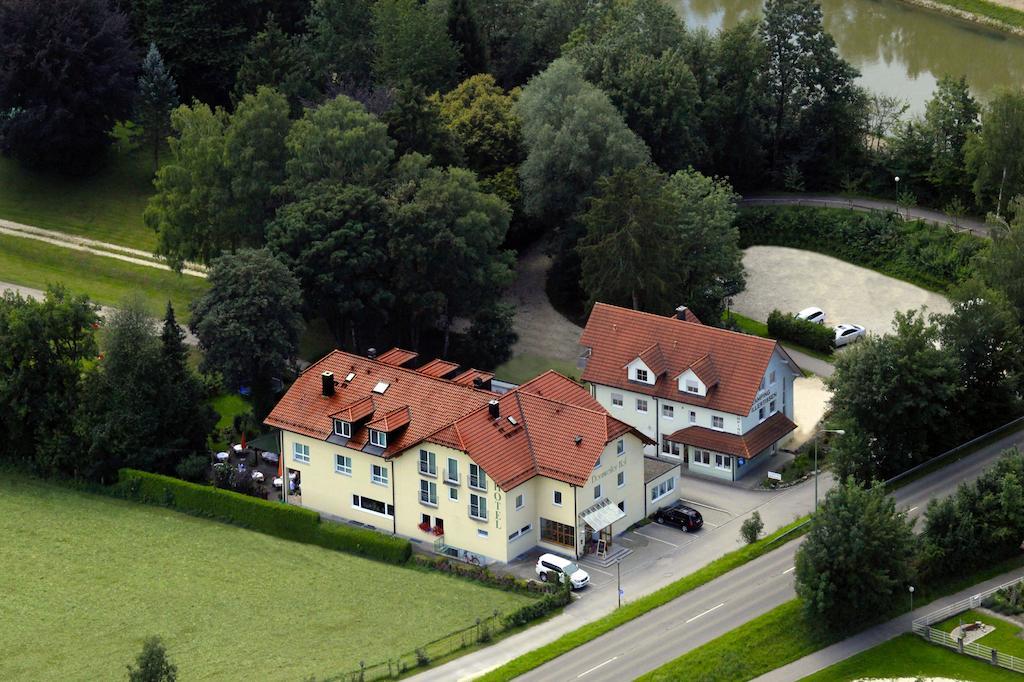 Hotel & Restaurant Dornweiler Hof Illertissen Bagian luar foto